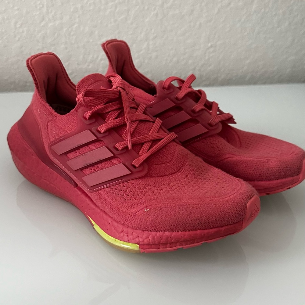 Hardly worn adidas ultra boosts